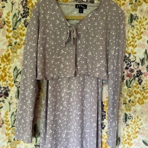 art class kids dress. M(7/8). Purple and white.